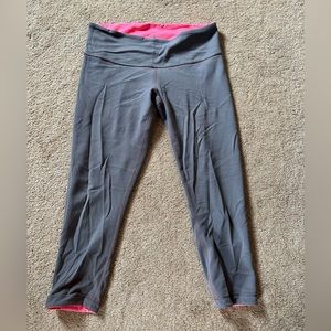 Lululemom reversible wonder under crop